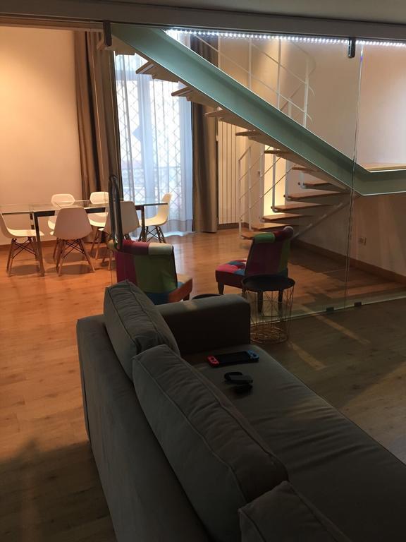 Appartement Loft In Palazzo Trina 1600D.C. à Naples Extérieur photo